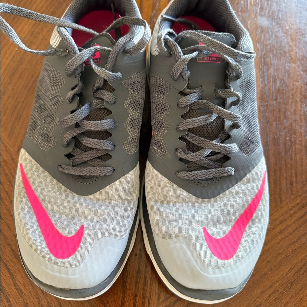 Nike Gray and Pink Athletic Shoes Lightweight Breathable Design